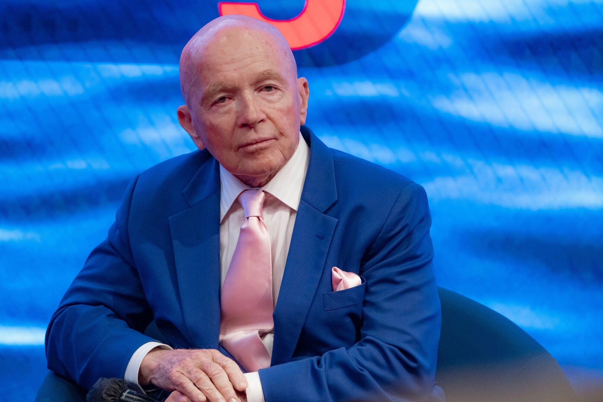 Emerging markets investing pioneer Mark Mobius dies at 89 in Singapore