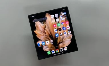 Vivo X Fold 3 Pro gets Android 15 ahead of Google, Samsung phones: Report Vivo X Fold 3 Pro