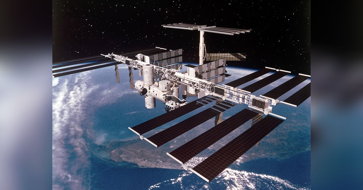 Four new astronauts arrive at ISS to replace Nasas evacuated crew