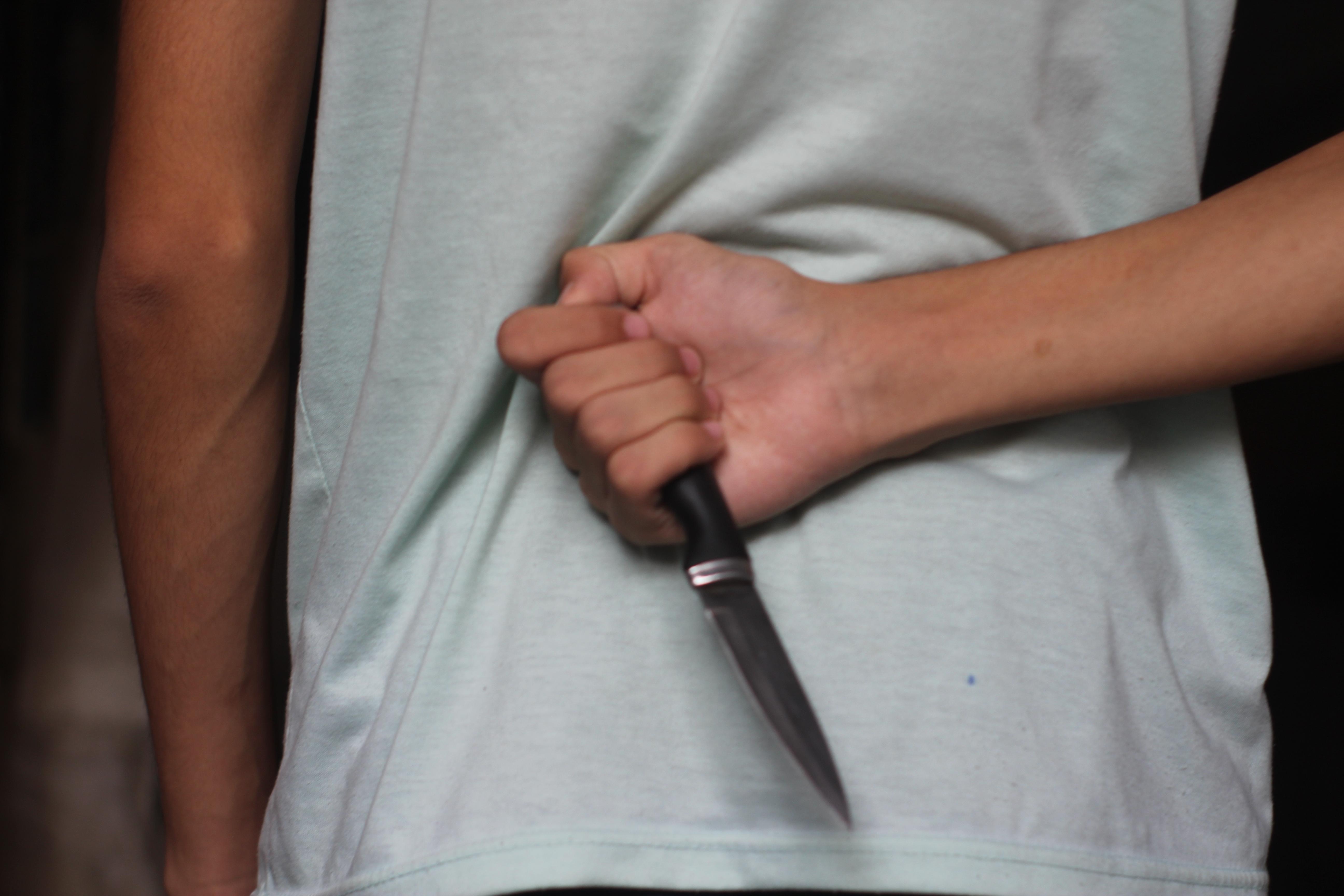 Stabbing at Oregon homeless shelter injures 12, suspect in custody