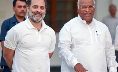 Congress holds meeting of state chiefs, general secys ahead of state polls Rahul, Rahul Gandhi, Mallikarjun Kharge, Kharge, Mallikarjun