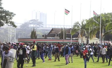 Watch| Barack Obama's sister attacked with tear gas during protest in Kenya protest, Kenya Protest