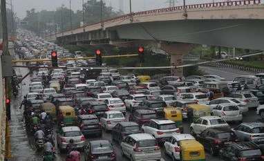 Delhi govt raises pollution under control certificate fees after 13 yrs Traffic, Traffic jam, New Delhi Traffic Jam