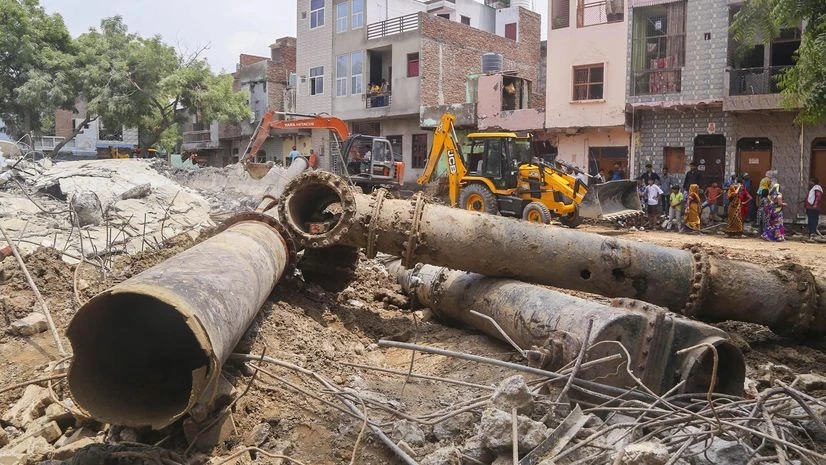 tank collapsed, Mathura water tank collapsed tank collapsed, Mathura water tank collapsed