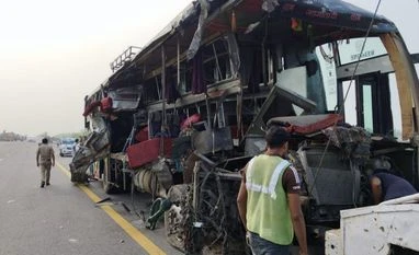 Unnao bus accident: Dy CM Pathak meets injured, assures proper treatment Bus accident, Unnao bus accident