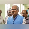 Protesters hurl stones at ED vehicles after raid at Bhupesh Baghel's home Bhupesh Baghel, Bhupesh, Baghel