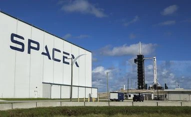 FAA grounds SpaceX after Falcon 9 rocket falls over in flames at landing SpaceX, Elon Musk, falcon 9 rocket
