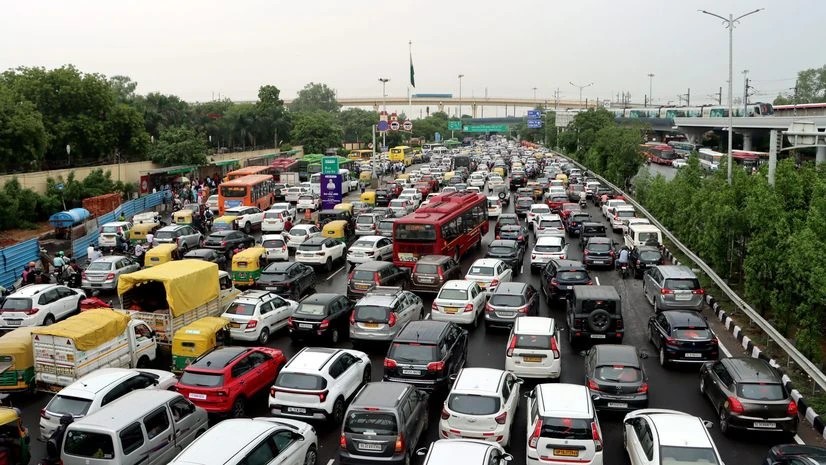 Delhi Traffic Police issues advisory for road closures on I-Day. Details | India News Traffic, Traffic jam, New Delhi Traffic Jam