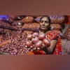 Kitchen staple onion prices remain above Rs 45/kg, supply shortages persist | Economy & Policy News onion, onions, vegetable, Vegetable vendors