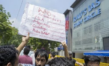 Parliament updates: Delhi govt, MCD responsible for coaching centre deaths, says minister Khattar Protest, Students Protest, New delhi Protest