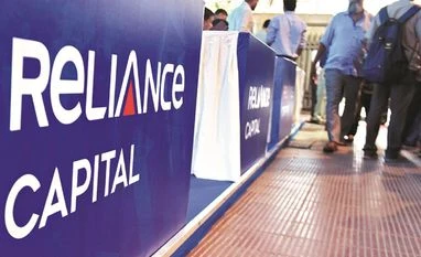 Hindujas' RCap purchase hangs fire as deadline looms with payment on hold reliance capital