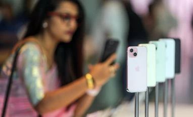 Job hunting? Banking sector leads charge with 7.2% net employment growth Online banking, internet banking, mobile phones, mobile