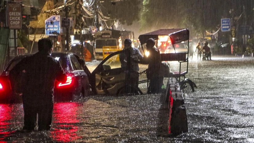 Delhi gets rain 4th day in row leading to traffic snarls, waterlogging | India News Rain, Delhi Rains, Monsoon