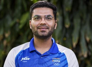 Arjun-Elavenil bag 10m air rifle mixed gold; Shambhav win junior event Arjun Babuta, Arjun, Babuta