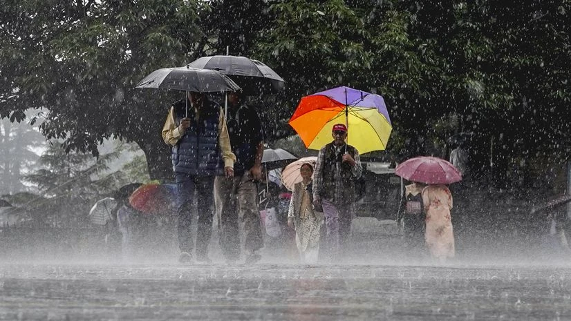 Hindoli records 220 mm rainfall in 24 hrs as heavy rain lashes Rajasthan | India News Rain, Shimla Rains