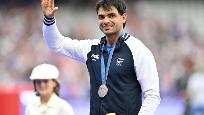Neeraj Chopra's homecoming delayed, in Germany to consult doctors | Olympic Games News Neeraj Chopra after winning silver medal at Paris Olympics (Pic-Twitter)
