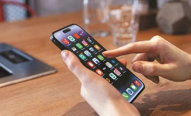 Apple to update browser options in EU, make applications more deletable iphone