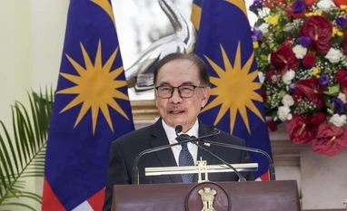 Malaysia PM Anwar Ibrahim to visit Bangladesh today, focus on labour issues Anwar Ibrahim, Malaysia PM