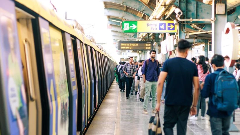 Centre tells SC Delhi's ban on gatherings lifted, easing Navratri concerns | India News Metro, Delhi Metro