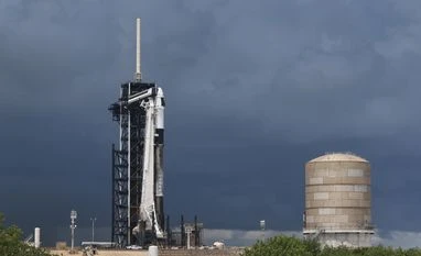 SpaceX delays launch of world's first-ever private spacewalk mission SpaceX, SpaceX rockets