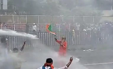 Watch: Elderly man faces water cannons in Kolkata protest, video goes viral kolkata protests