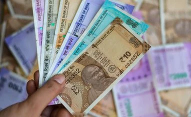 NCDRC reduces train accident compensation from Rs 11 lakh to Rs 3.2 lakh Rs, Rupee, Cash, Credit, Economy, Saving, Payment, Indian Currency