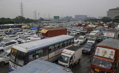 Why Gurugram crawls? Voters ask parties as campaigns for polls intensifies Traffic, Traffic jam, New Delhi Traffic Jam