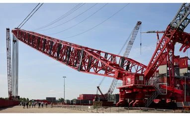 Dutch firm builds world's strongest crane to handle massive energy infra Strongest crane
