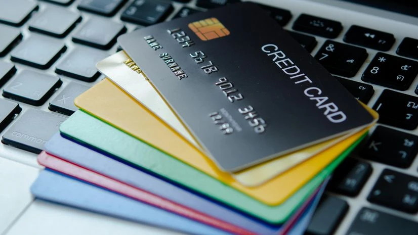 Save up to Rs 1 lakh! Credit cards offer festive discounts and deals | Personal Finance Credit Card