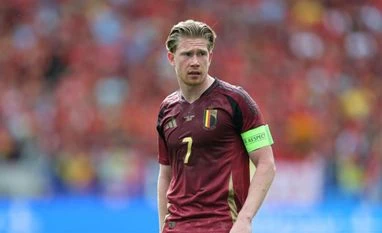 Man City makes comeback, thanks to De Bruyne; Arsenal, Forest falter Kevin de Bruyne