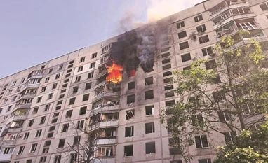 2 killed in Odesa after Moscow and Kyiv exchange drone, missile attacks Two people died in a missile attack on the Ukrainian Black Sea port city of Odesa, local officials said, as Moscow and Kyiv exchanged drone and missile attacks