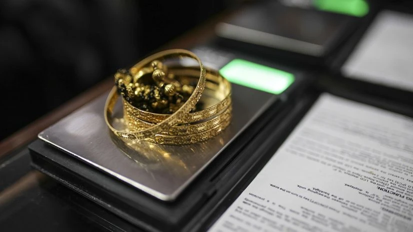 Gold financiers under RBI's lens: Muthoot, Manappuram Finance slip over 3% | News on Markets Gold loan, gold, IIFL, gold jewellery