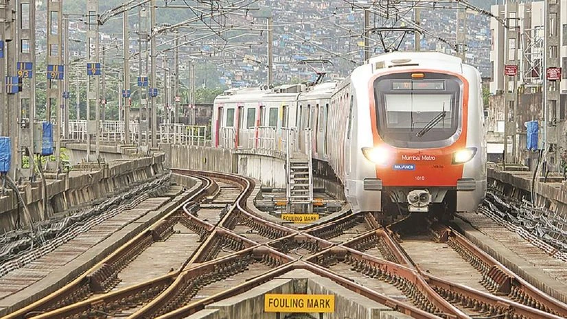 Mumbai's first underground Metro stretch from BKC to Aarey opens for public | India News Mumbai’s first-ever underground Metro is expected to begin operations in a phased manner starting in October, according to state agency officials. The Rs 37,276 crore project is likely to become fully operational in 2025. Mumbai metro