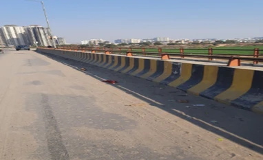 Hindon Bridge project resumes after 4 yrs, here's how it'll help commuters Representative Image