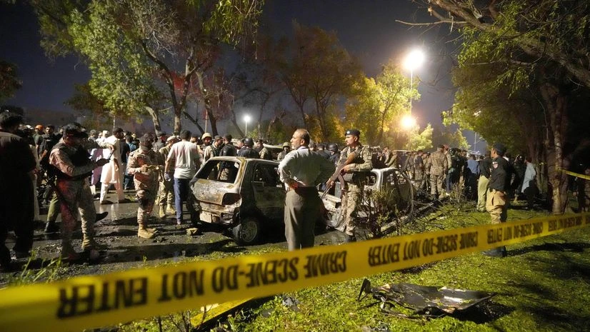Karachi airport, Pakistan Blast Karachi airport, Pakistan Blast