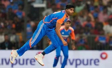 RP Singh says he wouldn't rush Mayank into Tests, Akash still first choice Mayank Yadav T20 debut