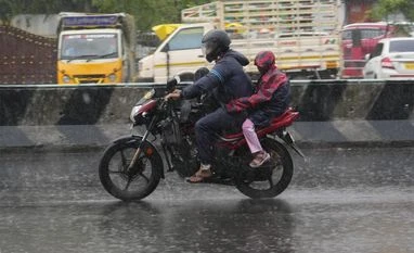 Heavy rains hit Andhra, low pressure likely to intensify into depression Rain, Chennai Rains