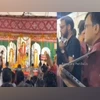 Bengaluru man attends meeting on laptop at Durga puja pandal, video viral Bengaluru man attends meeting on laptop at Durga puja pandal