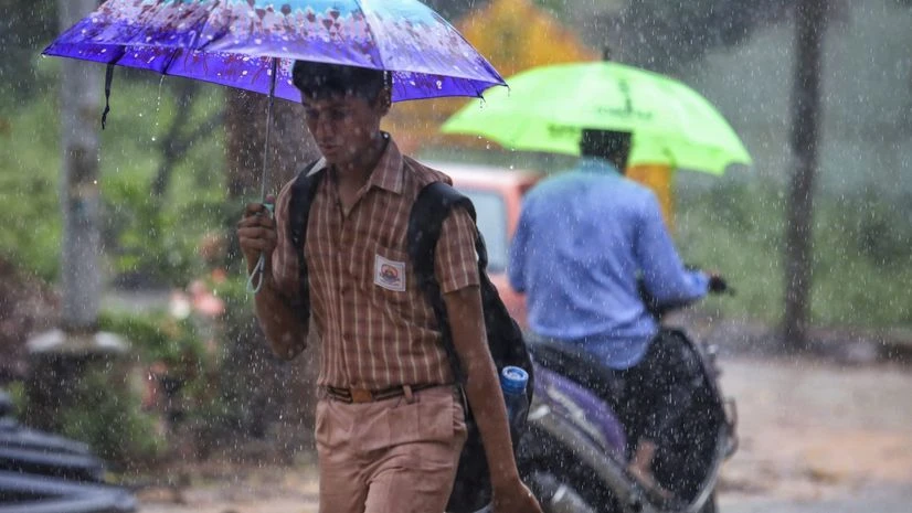 Bengaluru weather: IMD issues yellow alert, heavy rainfall expected today | India News - Business Standard