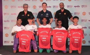 Gary Neville United We Play Gary Neville United We Play