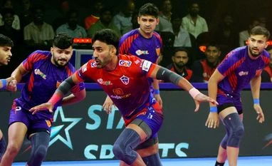 PKL 2024 highlights: UP Yoddhas Dabang Delhi 28-23 in their season opener UP Yoddhas raider Surender Gill in action