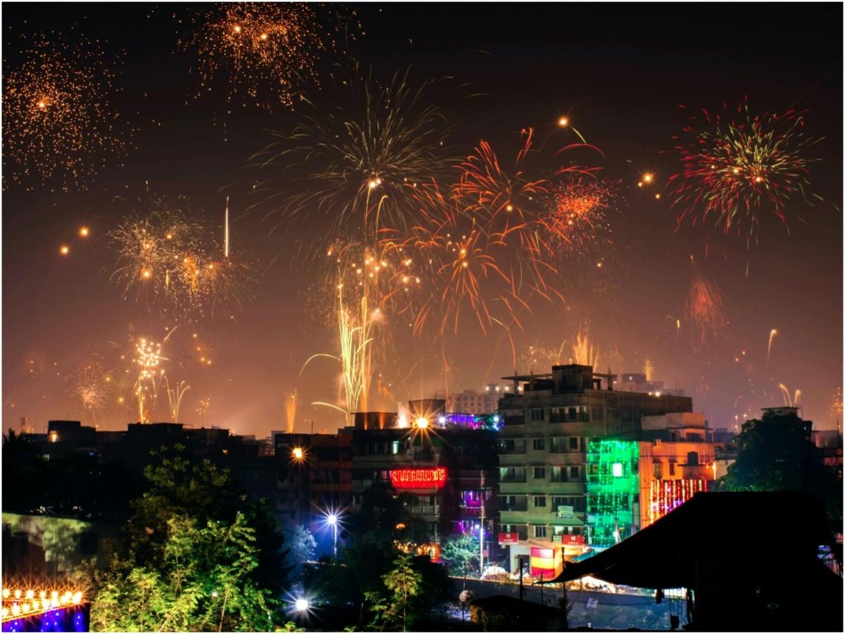 8 best eco-friendly Diwali tips to reduce air pollution and protect health  | Lifestyle - Business Standard