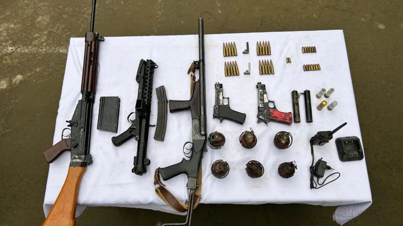 Weapons, arms, ammunitions Weapons, arms, ammunitions