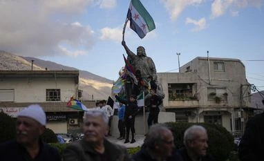 Syria at crossroads after 54 yrs: Four priorities to avoid yet another war Syria, Syrians celebrate new govt, Syria flag