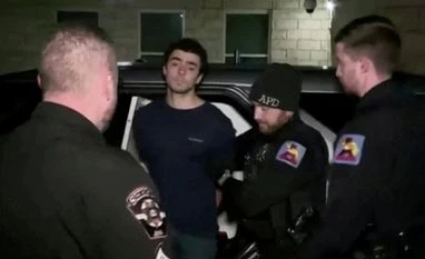 Mangione suspect in UnitedHealthcare CEO killing fights extradition to NY Luigi Mangione