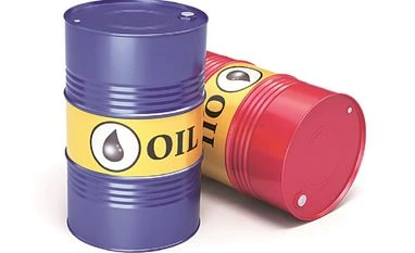 Russia warns of environmental harm as oil from tankers pollute beaches Russia's state-owned oil firm Rosneft has agreed to supply up to 500,000 barrels per day (bpd) of crude oil to Indian upstream oil and gas major Reliance Industries (RIL) in the largest-ever energy deal between the two countries, Reuters reported on