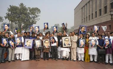 Protest, Parliament Protest, Rahul Gandhi, Rahul, congress leader Protest, Parliament Protest, Rahul Gandhi, Rahul, congress leader