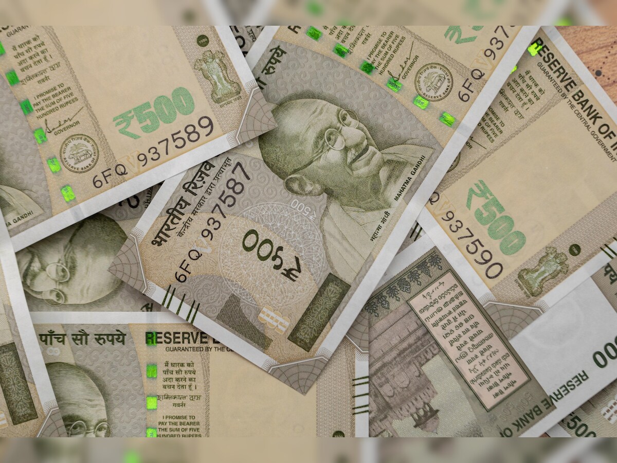 Rupee settles 5 paise lower at 85.73 against dollar on higher crude price |  Finance News - Business Standard