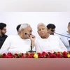 Nitish Kumar with Lalu Yadav