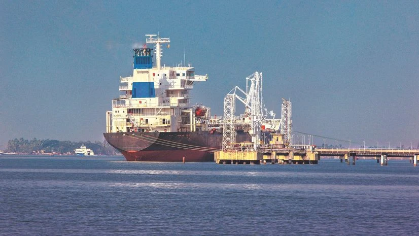 crude oil, ship, vessel crude oil, ship, vessel